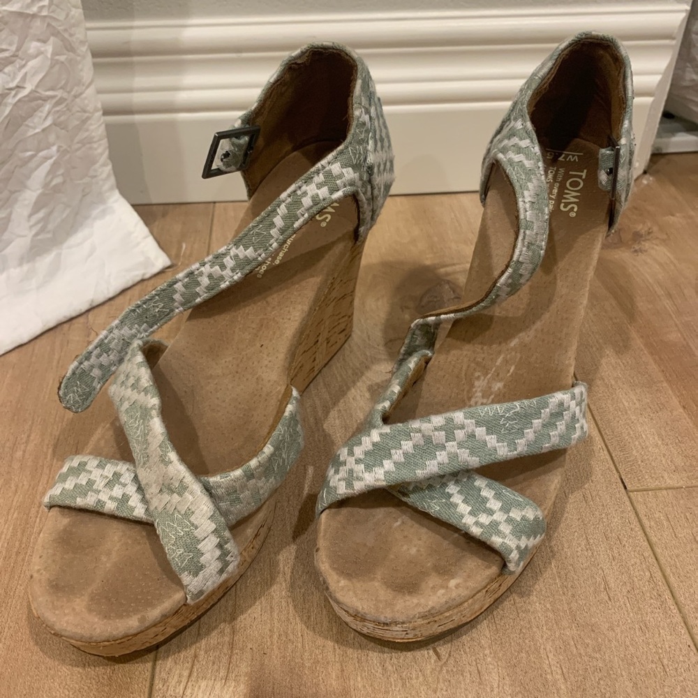 Blue and white toms wedges